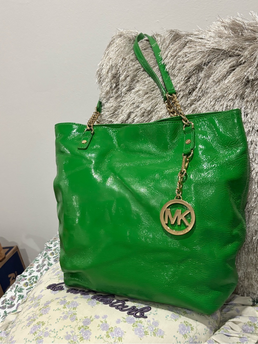 Michael Kors Emerald Green Patent Leather Tote with Gold MK Charm - Picture 11 of 16